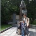 У памятника Марине Цветаевой.